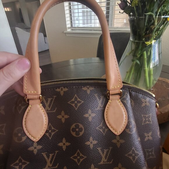 Louis Vuitton Rivoli PM Crossbody bag - Picture 8 of 16
